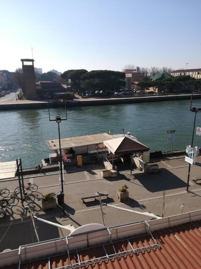B&B Traghetto 加里波第港 外观 照片